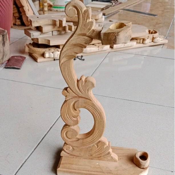 Blawong duduk isi satu mahoni