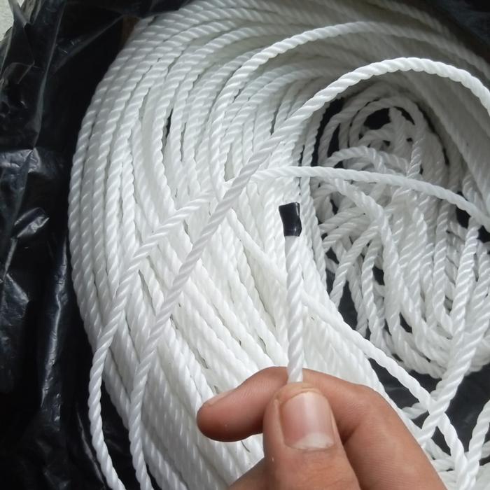 Tali Tambang Plastik PE Nilon putih 4mm 1roll -+200Meter
