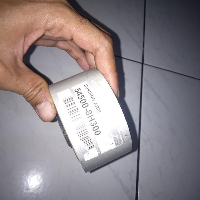 Bushing Lower Arm Besar Nissan X Trail T30