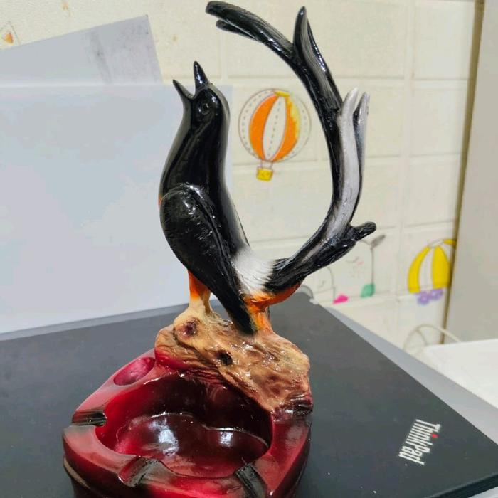 Asbak Hiasan Patung Burung Murai dari Resin untuk Dekorasi Rumah Tinggi 18 cm