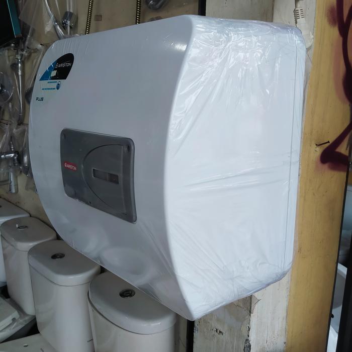 Premium Water Heater Ariston 30 Liter Original