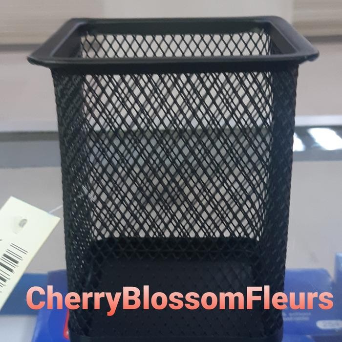 

VTEC Tempat Pensil Persegi 804B Hitam Bentuk Kotak Ukuran 8x8x9,5cm untuk Meja Desk