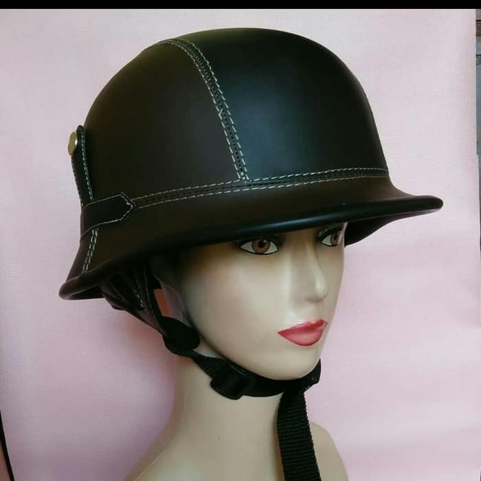 Helm Nazi