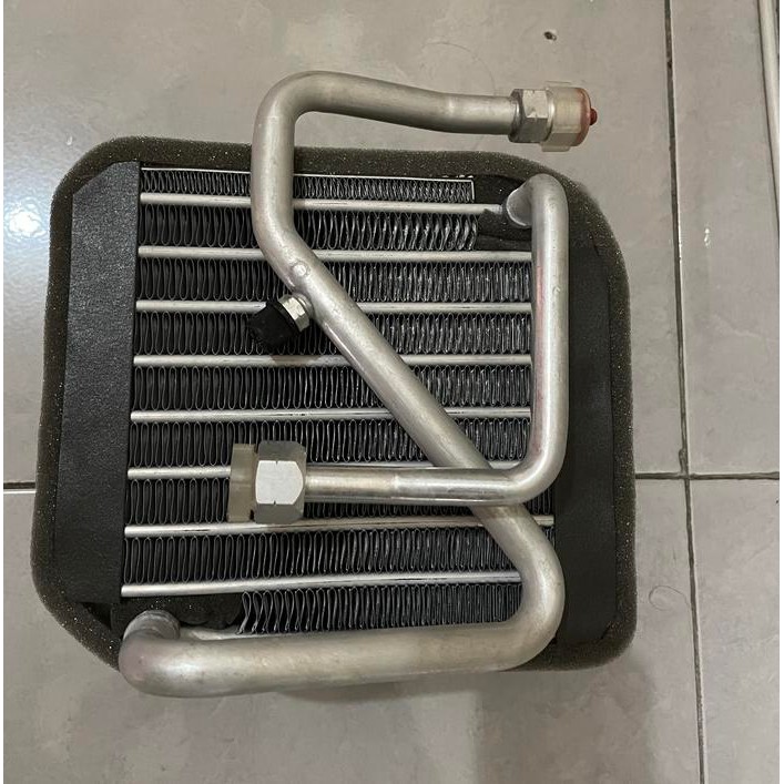 Evaporator Mazda E2000 / E-2000 Paco