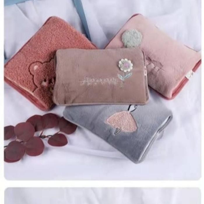 Bantal Air Panas Electrik Bulu Tebal Lembut / Kompres Air Listrik