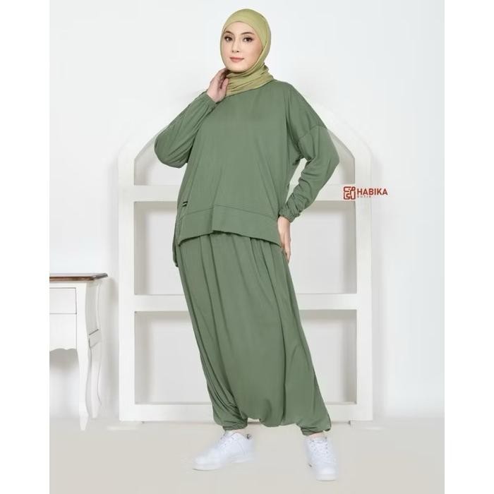 Setelan Rok Celana Kaos Ameena - Setelan Olahraga Muslimah One Set Rok Celana & Kaos Lengan Panjang