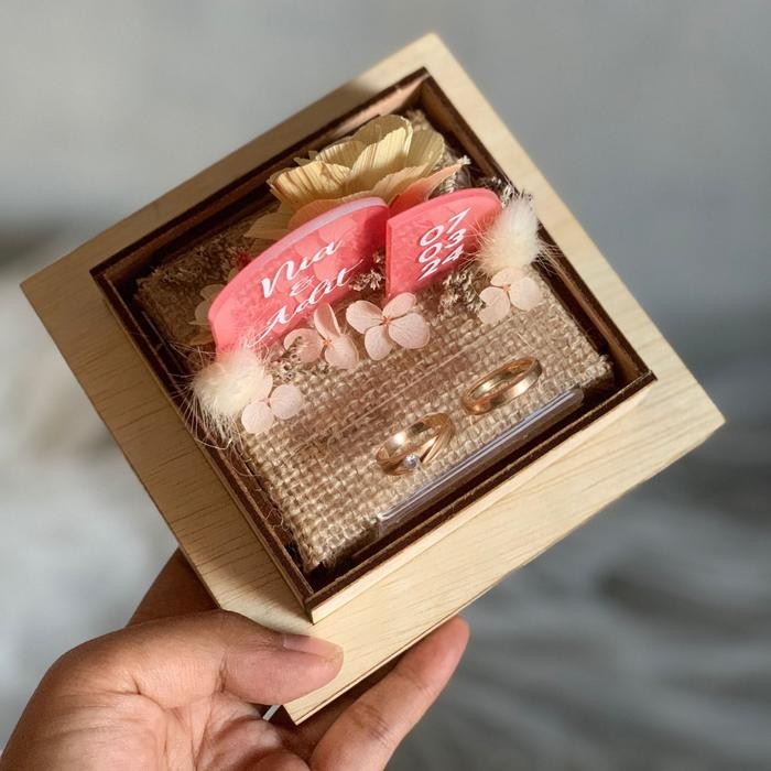 Kotak cincin tunangan kotak cincin pernikahan kotak cincin background nama