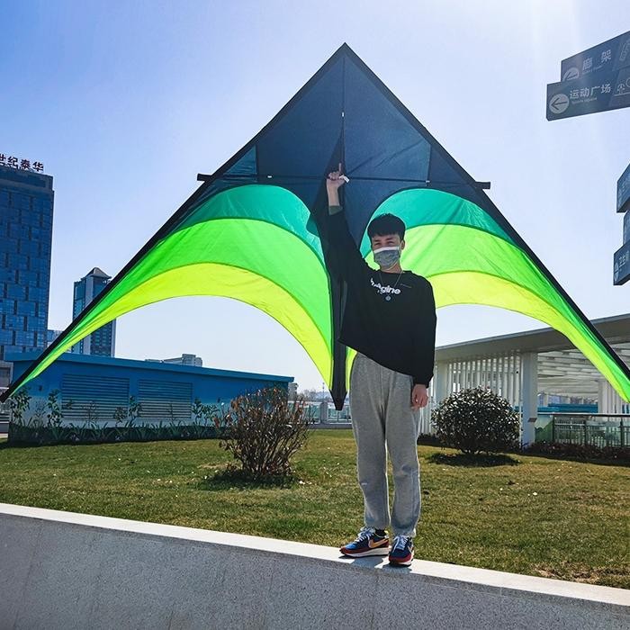 Mainan Layangan Anak Besar Jumbo Layang Panjang Ekor Hijau Biru