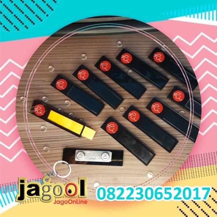 

OJ Name Tag Reusable / Name Tag Dada Akrilik Magnet Custom PENGAIT MAGNET