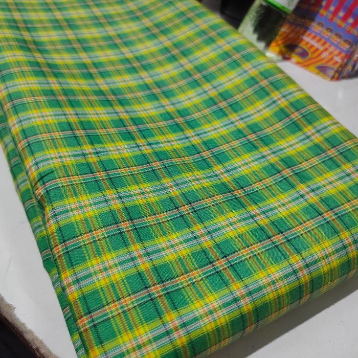 Astra Jakt - Bahan Kain Kotak Hijau Seragam Katun Yandet Yarndyed Yard Gulungan