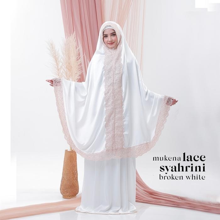 Leesy.id - Mukena Dewasa Jumbo Satin Velvet Motif Lace Syahrini