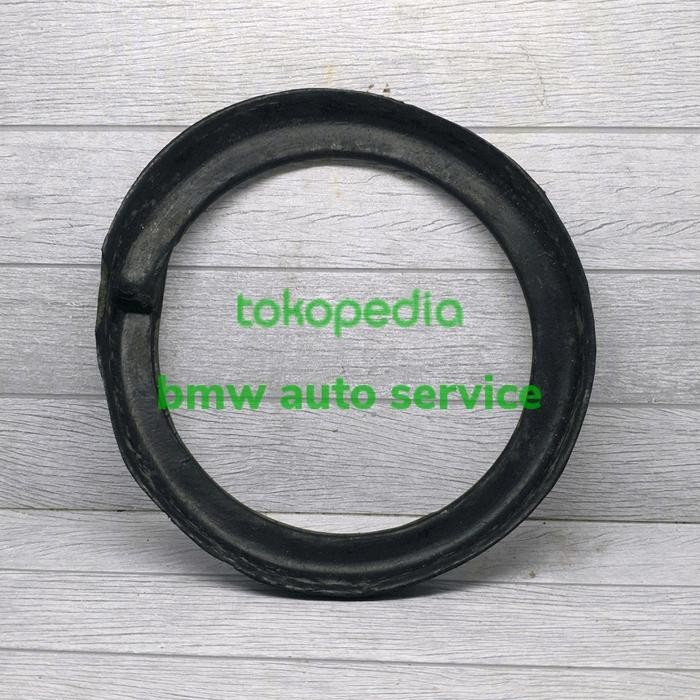 karet  tatakan per depan BMW E30 M40