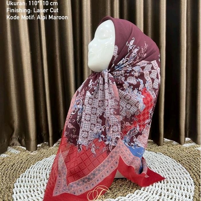Hijab Segi Empat Voal Motif Alpi Maroon