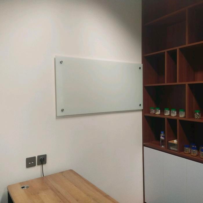 

Glassboard/papan tulis kaca uk 120 x 240 (8mm) Putih