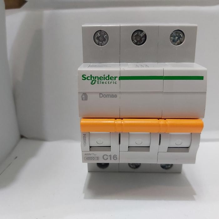 MCB SCHNEIDER DOMAE 3 PHASE 16 AMPERE (ASLI)