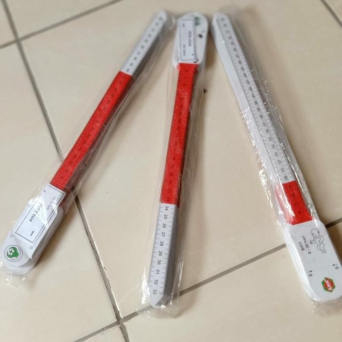 Pita Lila ukur kepala bayi