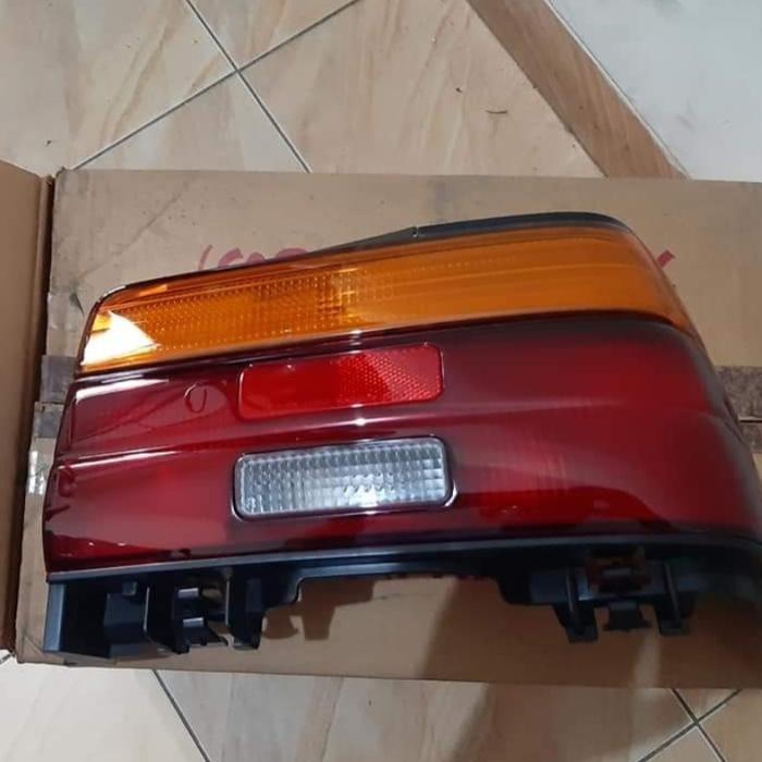 Stoplamp Toyota Great Corolla AE101 Kanan RH Original Koito Japan