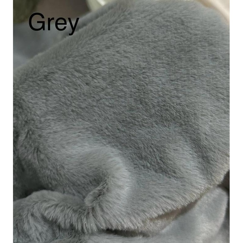 Astra Jakt - Kain Bulu Rabbit Fur/ Kain Bulu Kelinci Halus Dan Lembut