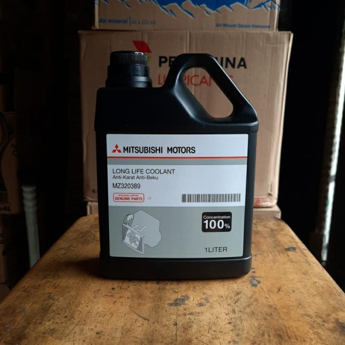 Concentrate Long Life Coolant atau Radiator Coolant Mitsubishi Motors