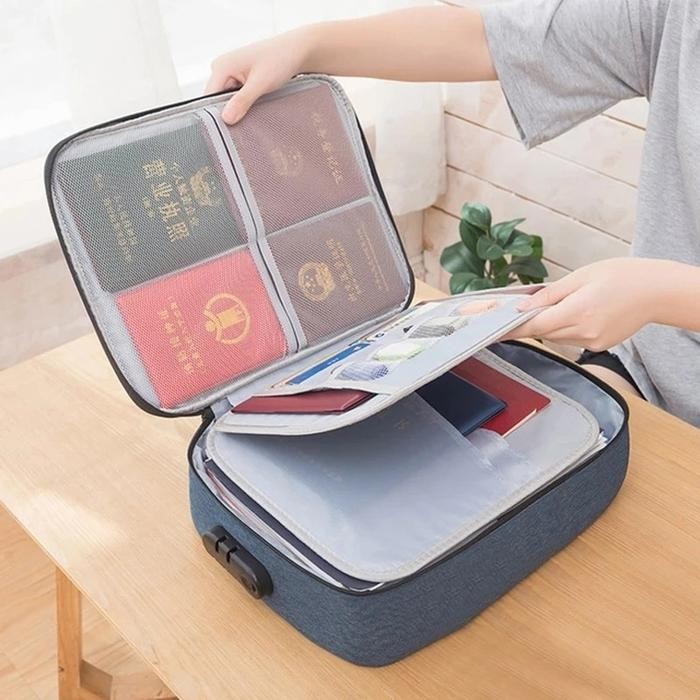 

TAS TEMPAT PENYIMPANAN FILE DOKUMEN TRAVEL BAG STORAGE SECURITY LOCK