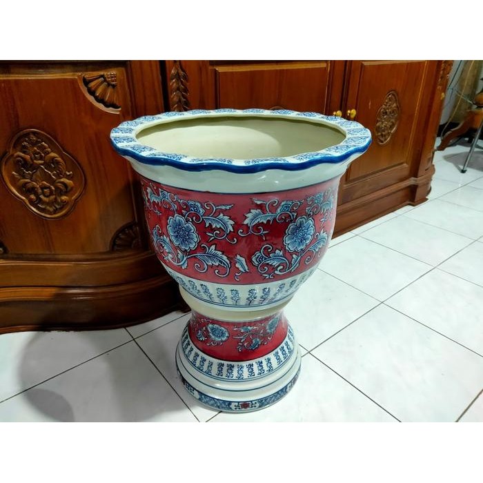 Pot Bunga Kaki Keramik Antik Cina Motif Red White