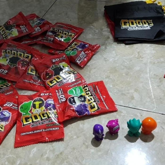 Pilihan- Gogos Crazy Bones Booster Card Games