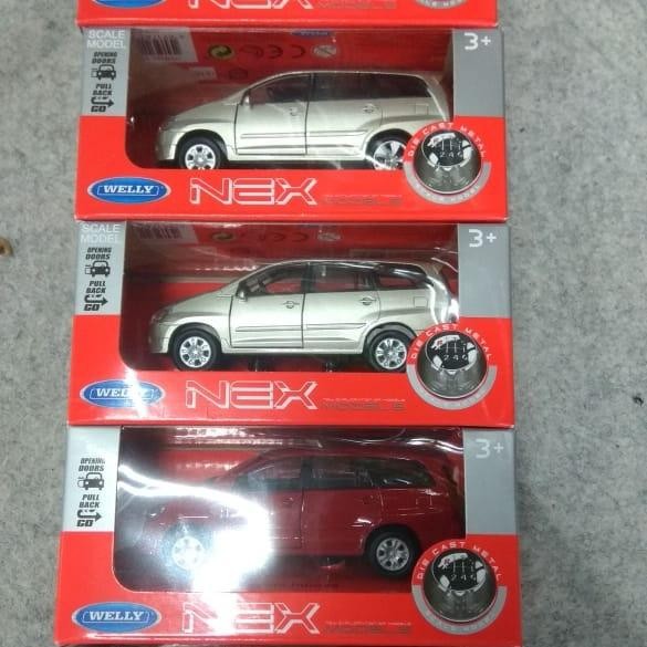 Terlaris mainan mobil inova bisa buka pintu/ mobil-mobilan/ toys/kado natal SALE