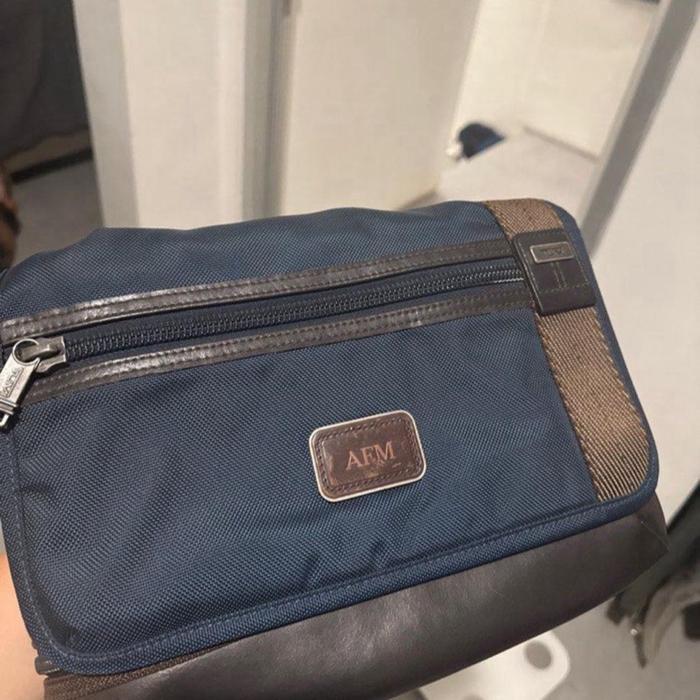Preloved - Tumi Sling Bag Promo