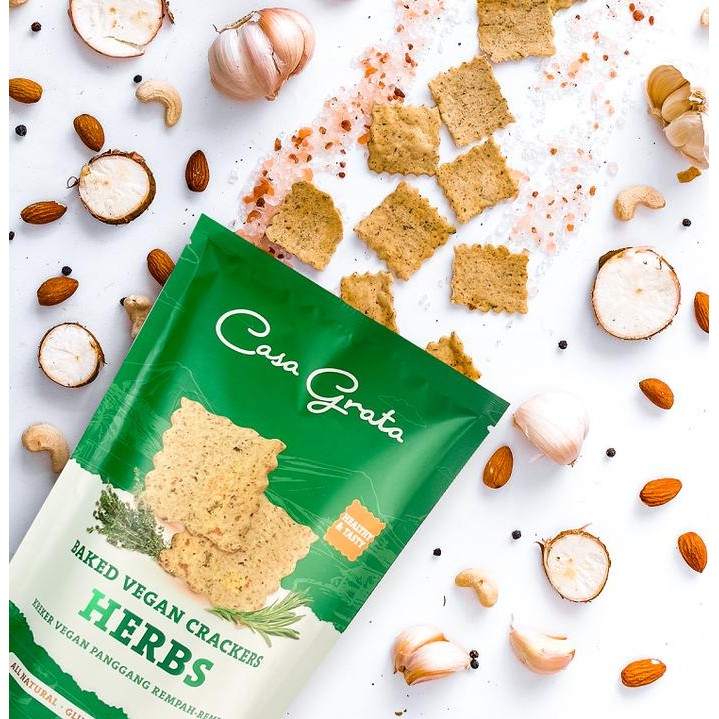 

Casa Grata Healty Snack Baked Vegan Crackers Herbs Kreker Kayu Manis 70g - Gluten Fee