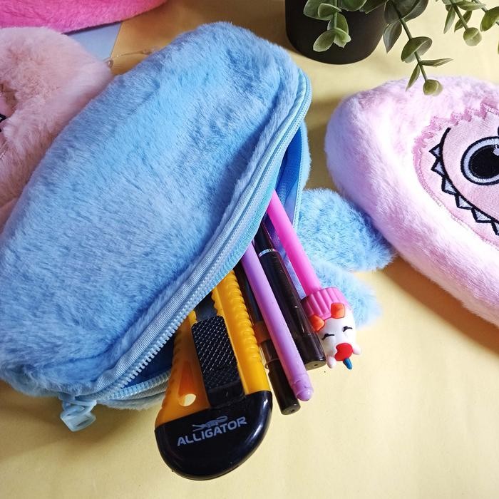 

FANCY PENCIL CASE LABUBU / DOMPET KOIN TEMPAT PENSIL BULU KARAKTER