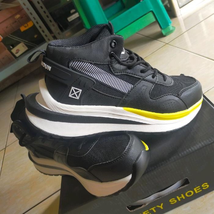 SEPATU SAFETY SPORTY 108 UJUNG BESI RINGAN BLACK SEPATU KERJA SEPATU SANTAI