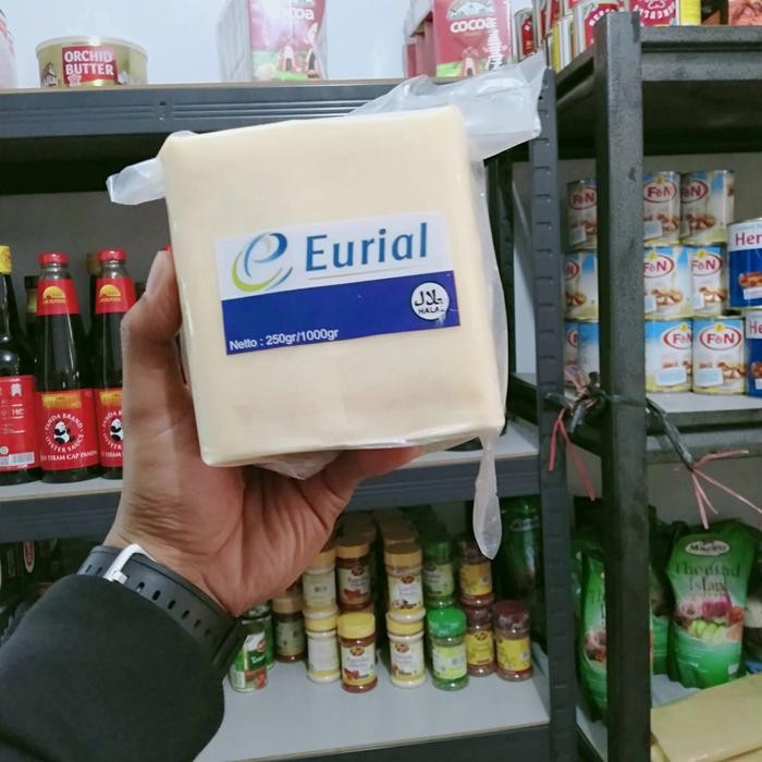 Pilihan- Keju Mozarella Eurial 1 Kg/Eurial Mozarella Cheese