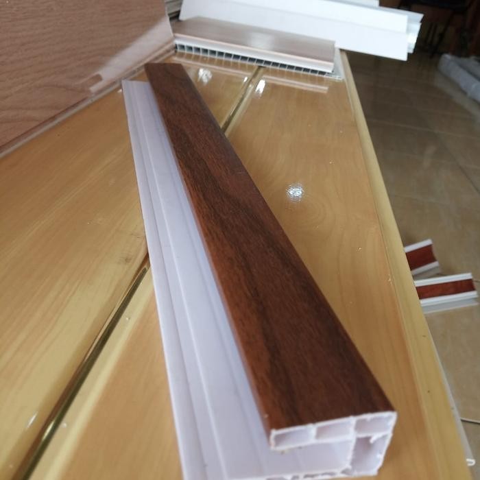 Plafon PVC List Minimalist Serat kayu