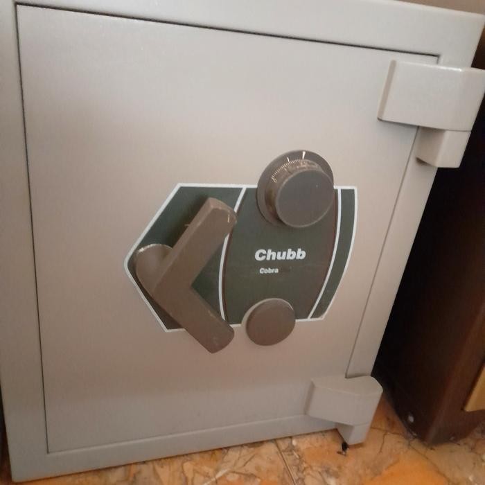 Terlaris Brankas Chubb Cobra Elite Size 2