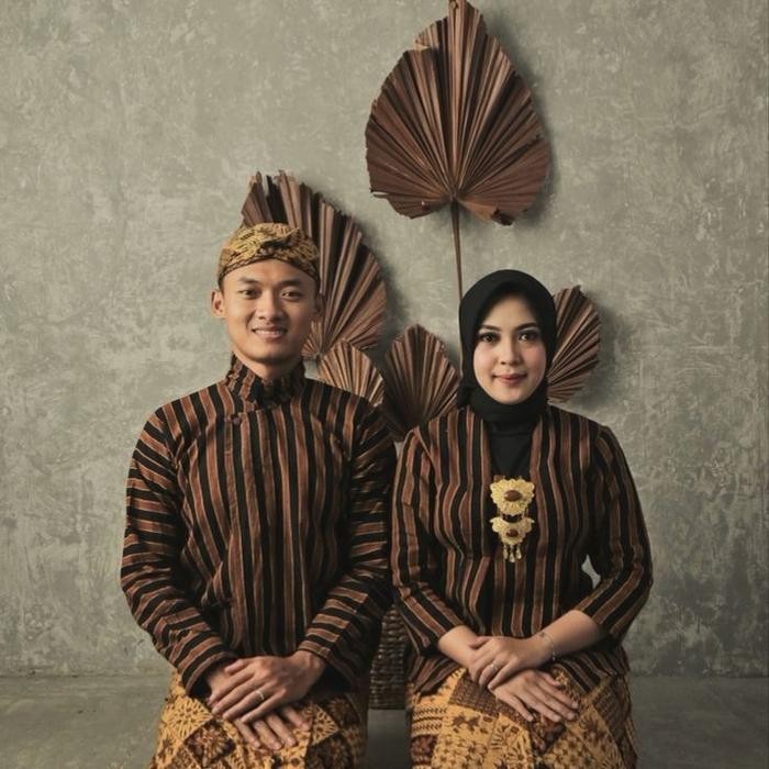 Pilihan- Baju Surjan Lurik Bahan Halus Pakaian Adat Jawa Tradisional