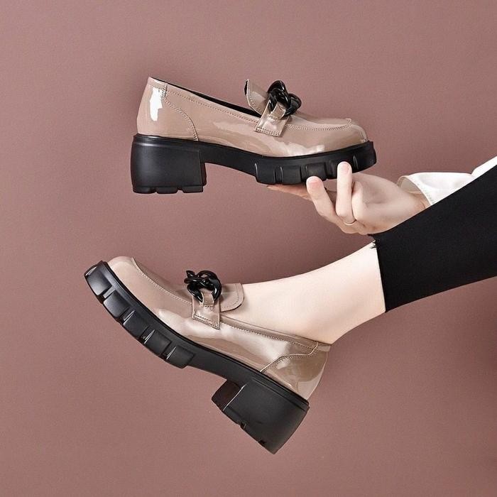 Donatello - Sepatu Slip On Rantai Wanita Korean Style Kekinian