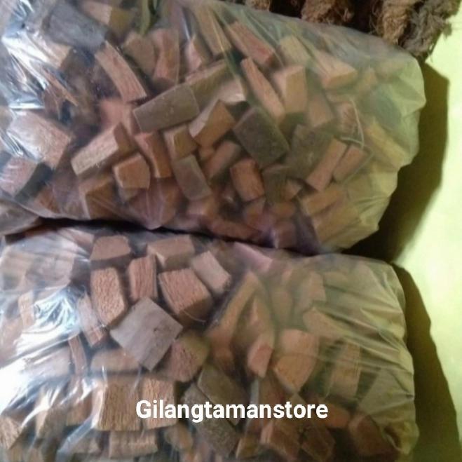 TERLENGKAP media tanam Coco chips 1Kg.