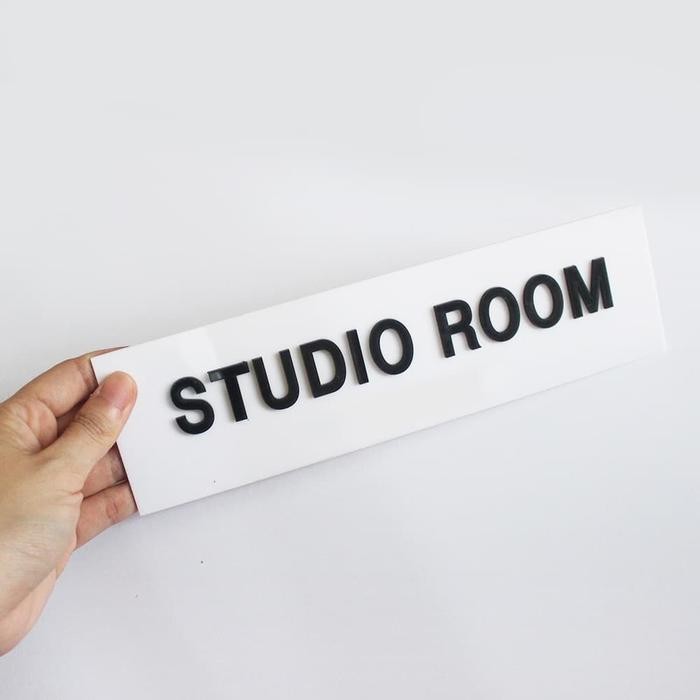 

SIGN SIGNAGE STUDIO ROOM / SIGN ACRYLIC TIMBUL