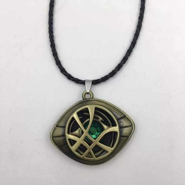 Pilihan- Doctor Dr Strange Kalung Eye Green Agamotto Necklace Cosplay Avengers