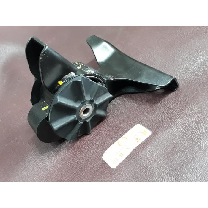 ENGINE MOUNTING KARIMUN ESTILO 4PISTON (KANAN) ASLI