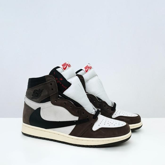 Air Jordan 1 Retro High Travis Scott Black Dark Mocha University