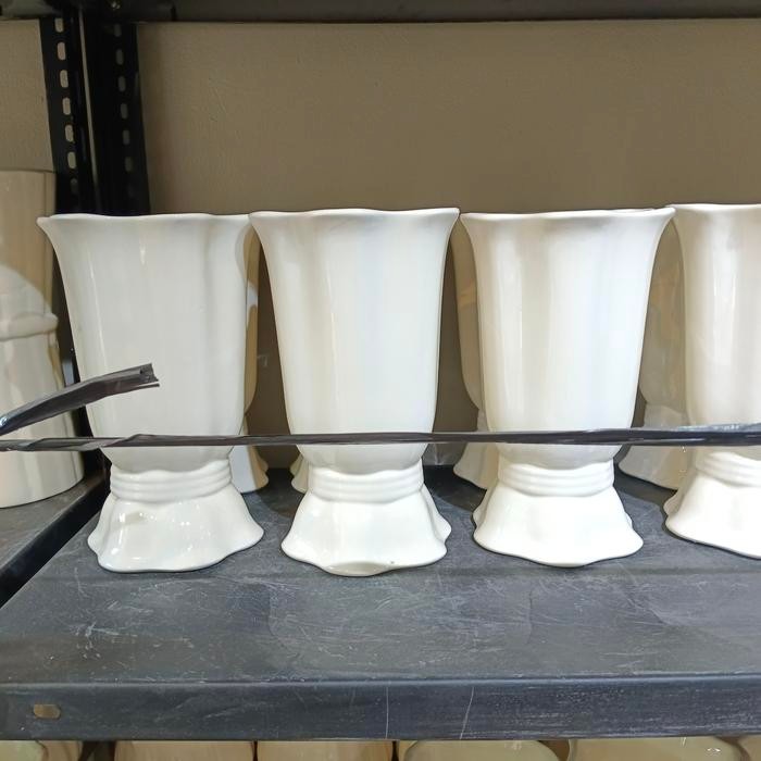 Vas Bunga Keramik Vas Bunga Jakarta