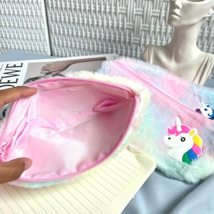 

KOTAK PENSIL BULU UNICORN RAINBOW TEMPAT PENSIL LUCU MURAH BISA COD