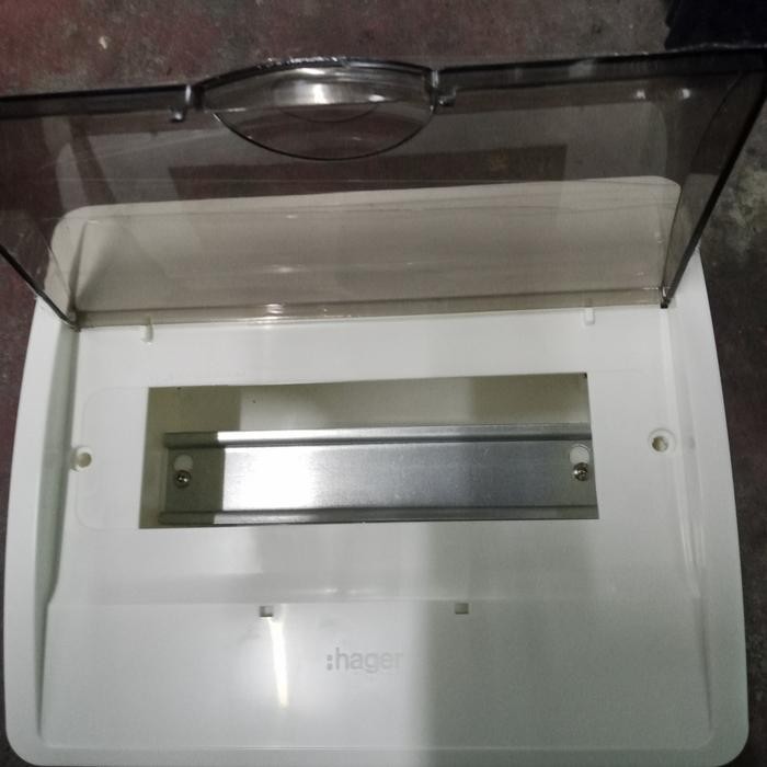 box MCB 8 group merk hager