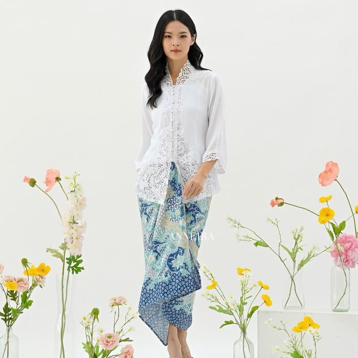 Pilihan- Kebaya Putih Modern Lengan Panjang (Aini)