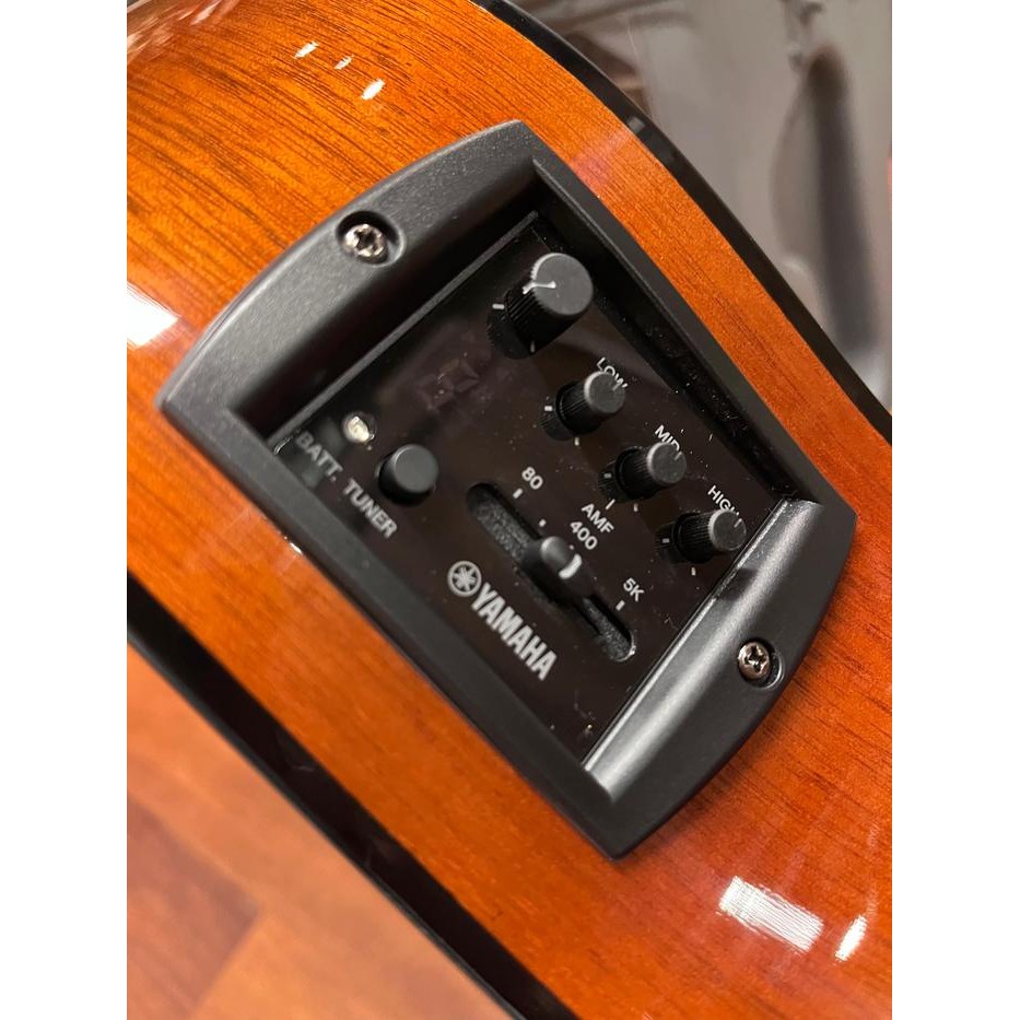 YAMAHA NCX1 ACOUSTIC ELECTRIC NYLON STRING IN NATURAL