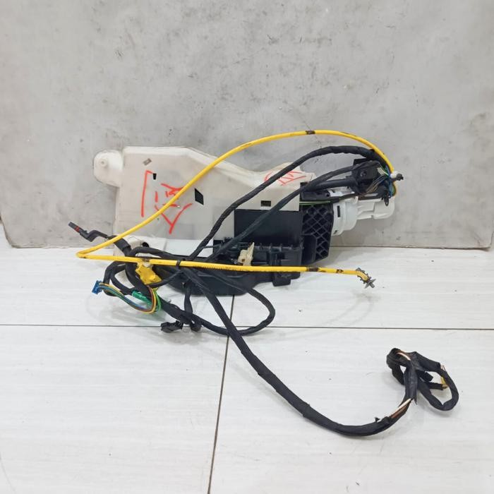 Door Lock Depan Kanan Mercedes Benz S Class W220 A2207201435