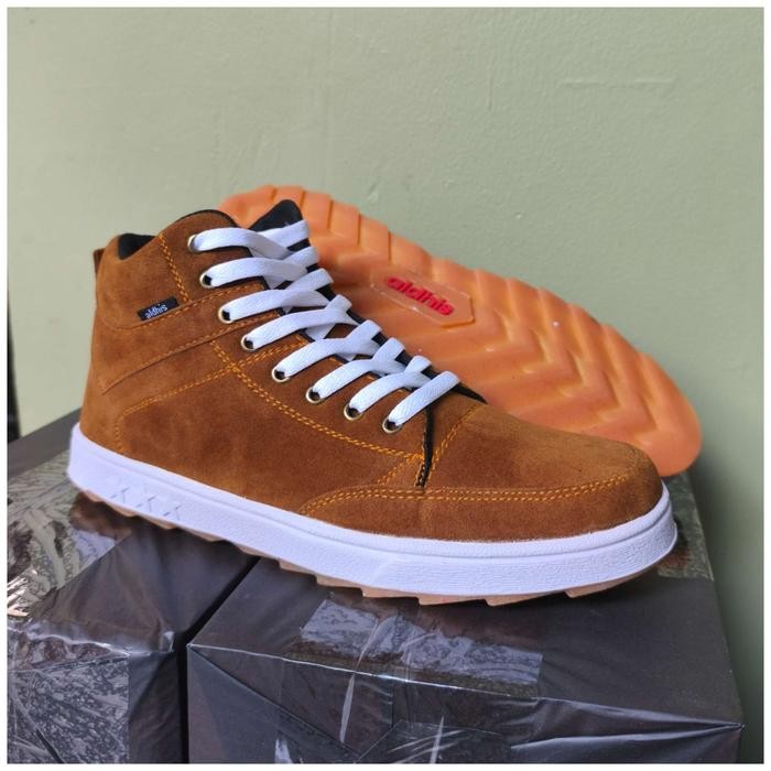 setia Aldhis Sepatu Boots Pria Boot Casual Cowok Original Brand Lokal Warna Coklat Tan Buat Gaya dan