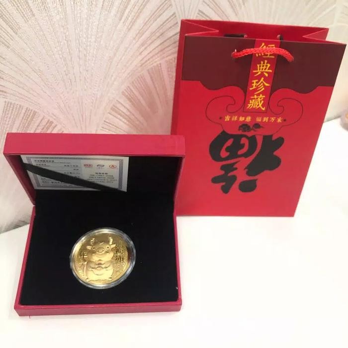 ds6d- Hadiah / Souvenir Imlek / Kado Imlek Angpao Koin Emas + Kotak + Bag