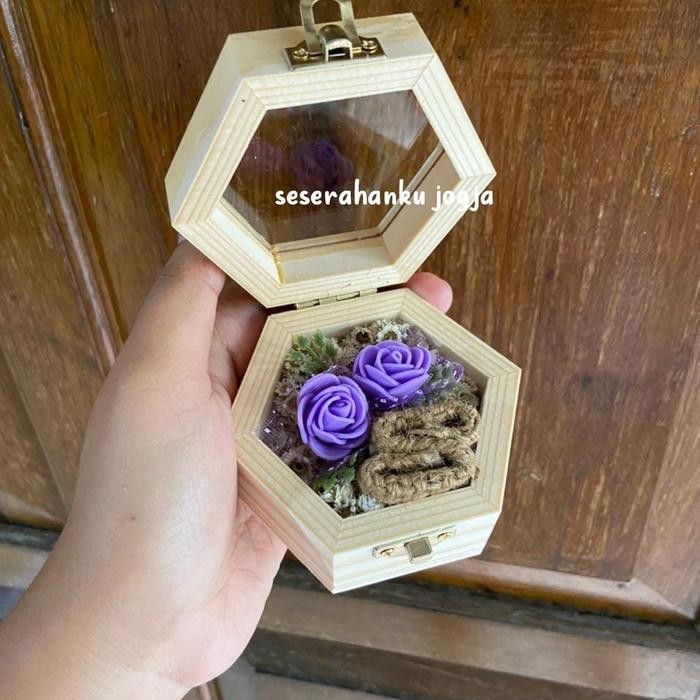 ring box cincin tunangan